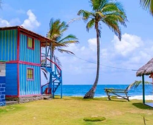 Acandi House | HOSTAL CRUZ DEL MAR