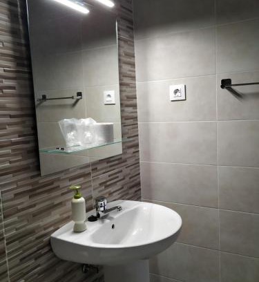 Fuencarral House | Hostal Cuatro Torres