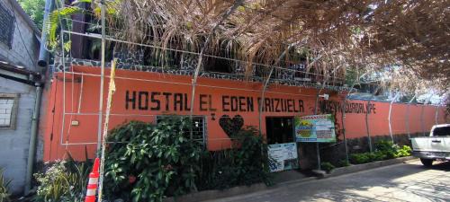 Puerto Barillas Hotel | Hostal el Edén Brizuela