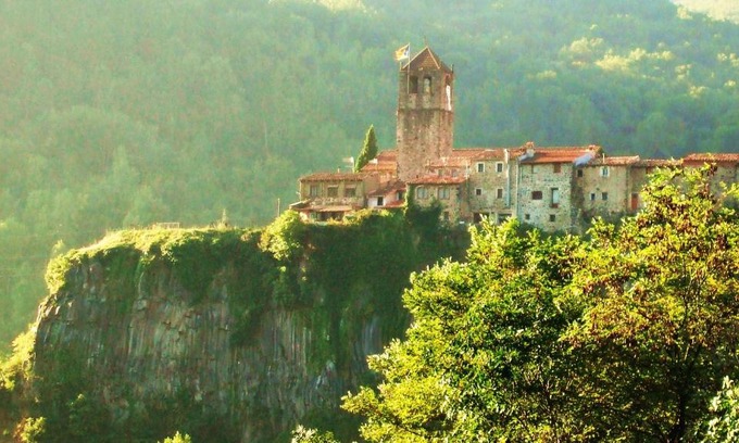 Castellfollit de la Roca House | Hostal Mont-Rock