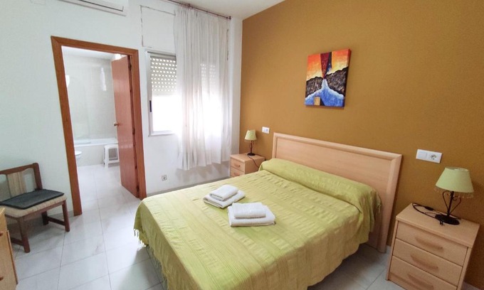 Alcala de Xivert Hotel | Hostal Neus