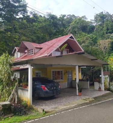 Almirante House | HOSTAL OJO DE AGUa