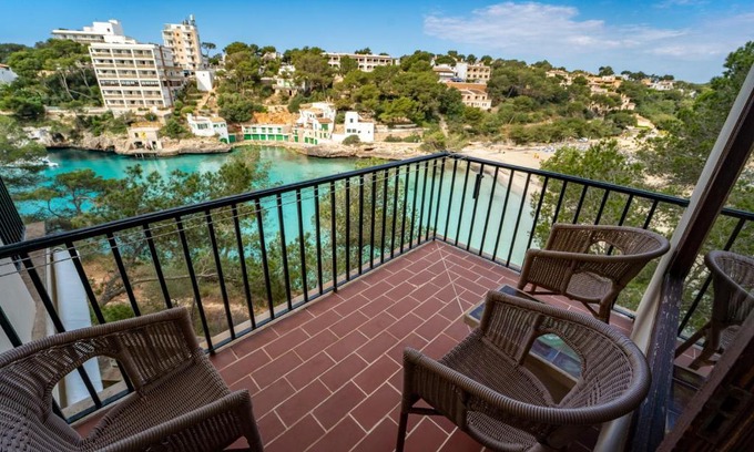 Cala Santany House | Hostal Palmaria