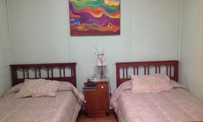 San Fernando House | Hostal Renoir