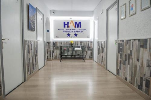Terrassa House | Hostal Restaurante Avenida de Madrid