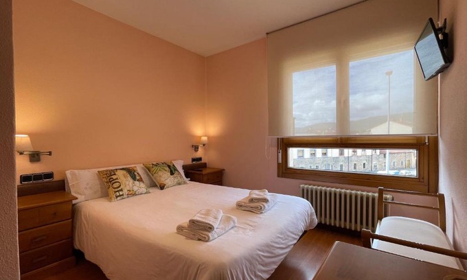 Duruelo de la Sierra House | Hostal Torreblanca