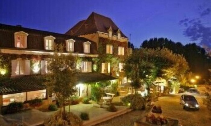 Les Eyzies Hotel | Hostellerie Du Passeur