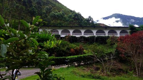 Huigra Hotel | Hostería La Eterna Primavera