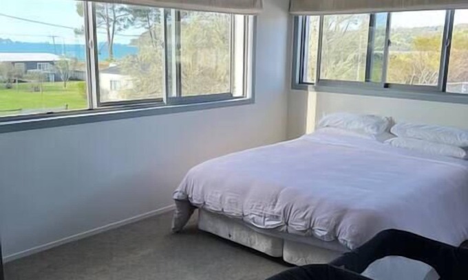 Cooks Beach House | Hosts on the Coast Reel Escape on Banks
