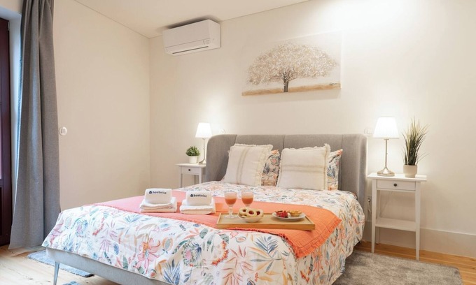 Guimaraes Apartment | HostWise - Modern and Spacious Home