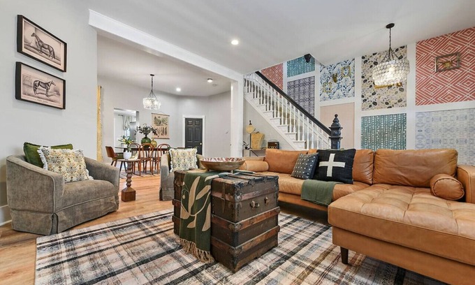 Pittsburgh House | ★ HostWise Stays ★ Foxy home, off-street parking, new remodel!