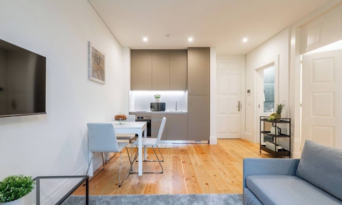 Guimaraes Apartment | HostWise - Stylish and Cozy Flat