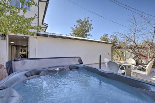 Hurricane Apartment | Hot Tub and Fire Pit Zion Haven in Hurricane!