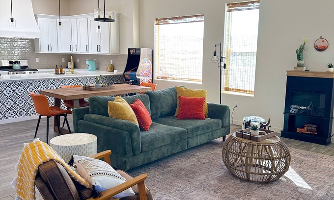 Las Cruces House | Hot Tub + Arcade Games, Family Friendly New Home
