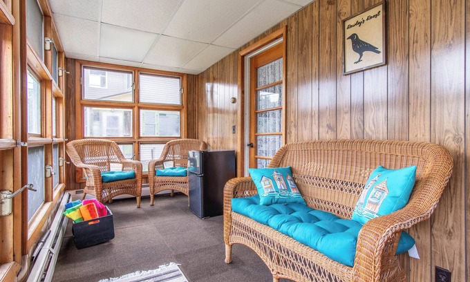 Star Lake House | Hot Tub & Kayaks Leaf peeping in Star Lake NY
