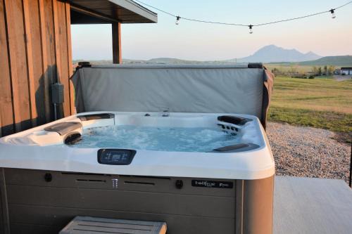 Sturgis House | Hot Tub & Panoramic Views Bear Butte &Buffalo Chip