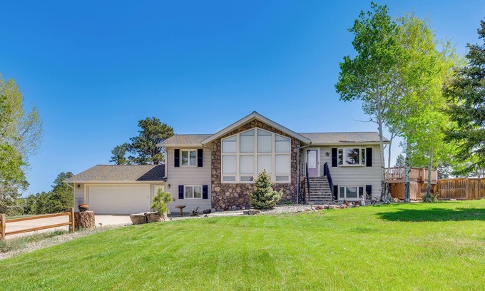 Kiowa House | Hot Tub, Pool: 40-Acre Horse Ranch in Kiowa!