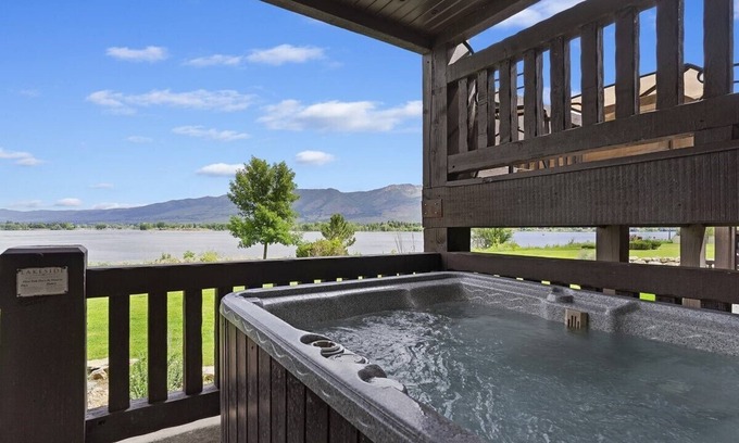 Ogden Condo | Hot Tub, Private Pineview Reservoir Vacation Rental Sleeps 12 - Huntsville Lodging LS54