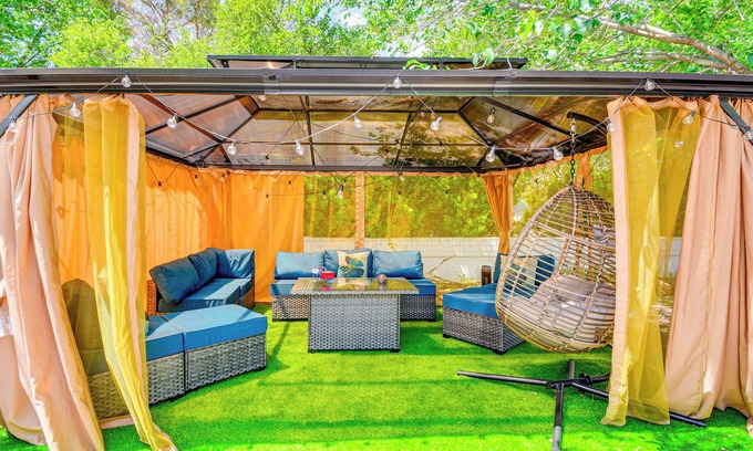 Prescott Country Club House | Hot Tub & Sauna: Dewey Getaway w/Community Perks