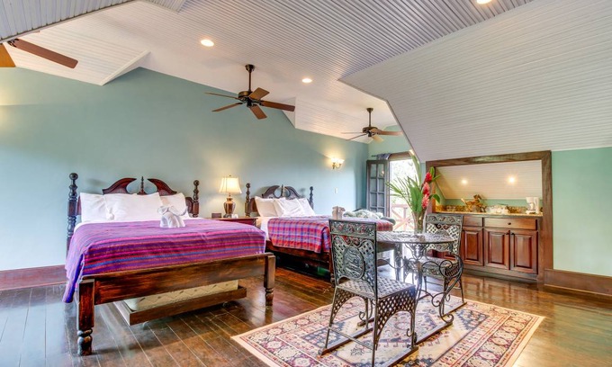 Bullet Tree Falls Hotel | Hotel ∙ 1 bedroom ∙ 4 guests