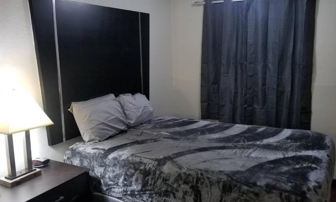 Stillwater Apartment | Hotel 2 Queen Beds Hotel Room 131 Wi-Fi