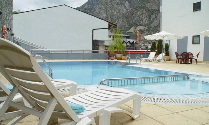 Andorra la Vella Hotel | Hotel ∙ 3 guests