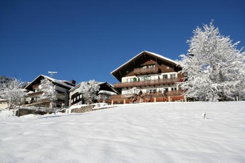 Hirschegg Hotel | Hotel Adler Garni