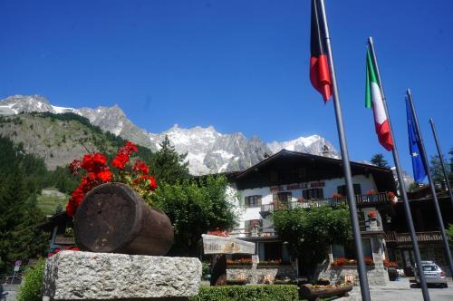 Entreves Hotel | Hotel Aiguille Noire