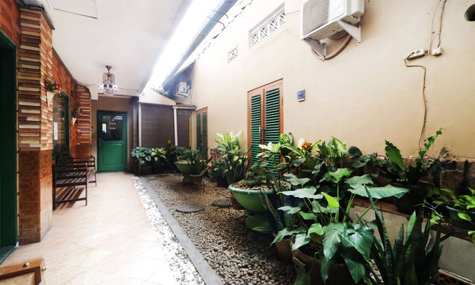 Palmerah Hotel | Hotel Alamanda