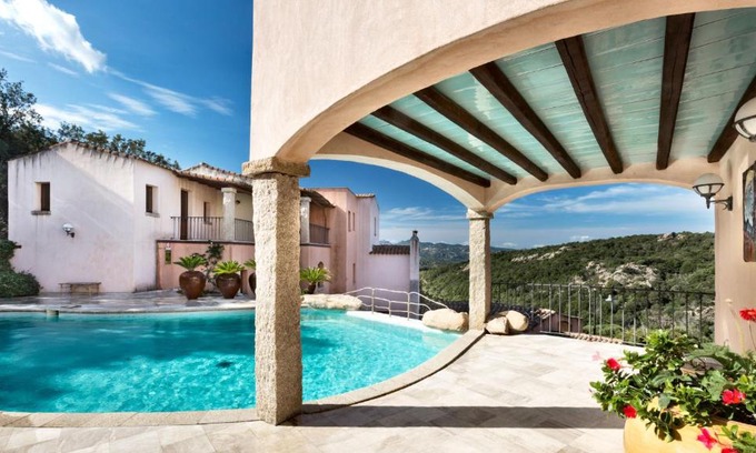 San Pantaleo Hotel | Hotel Arathena