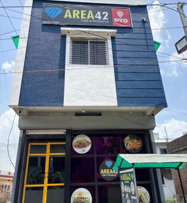 Shujalpur Hotel | Hotel Area 42