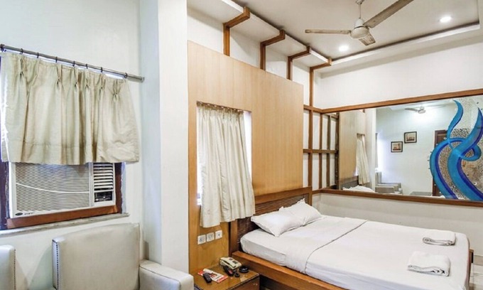 Bhowanipore Hotel | Hotel Aston