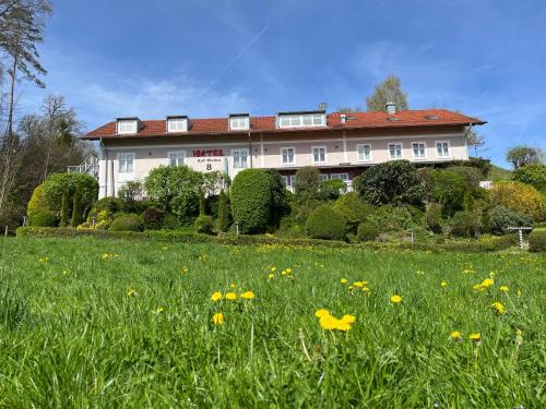 Trostberg Hotel | Hotel Auf Wolke 8