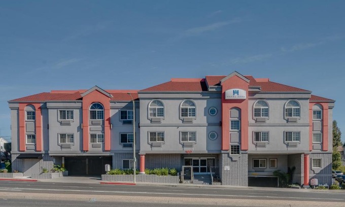 San Bruno Hotel | Hotel Aura SFO Airport FREE SHUTTLE