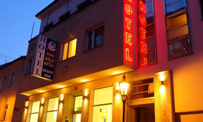 Pisek Hotel | Hotel Bílá Růže