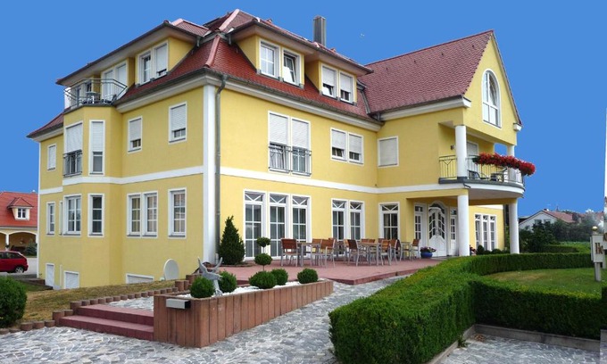 Langensendelbach Hotel | Hotel Bachwiesen