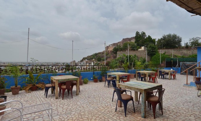 Gulab Sagar Hotel | Hotel Bawarri Haveli
