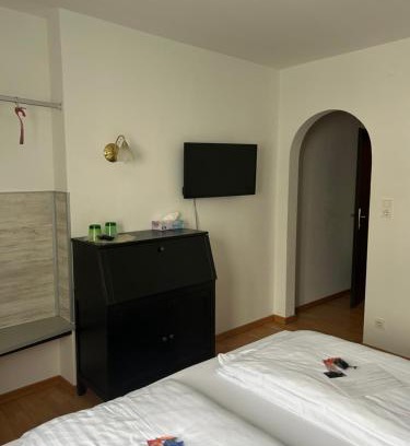 Seekirchen Markt Hotel | Hotel Berg
