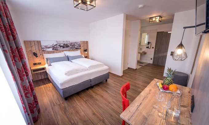 Neuburg Hotel | Hotel & Brauerei-Gasthof Neuwirt