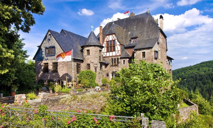 Alf Hotel | Hotel Burg Arras