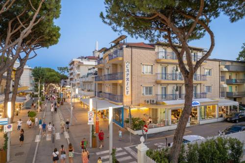 Alba Hotel | Hotel Caprice B&B - in centro a Riccione