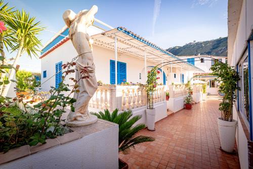 Sant'Angelo Hotel | Hotel Casa Adolfo Ischia