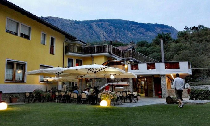 Montjovet Hotel | Hotel Castello