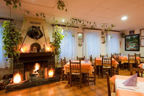 Siresa Hotel | Hotel Castillo d'Acher