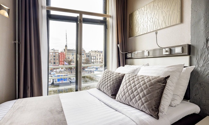 Red Light District Hotel | Hotel CC