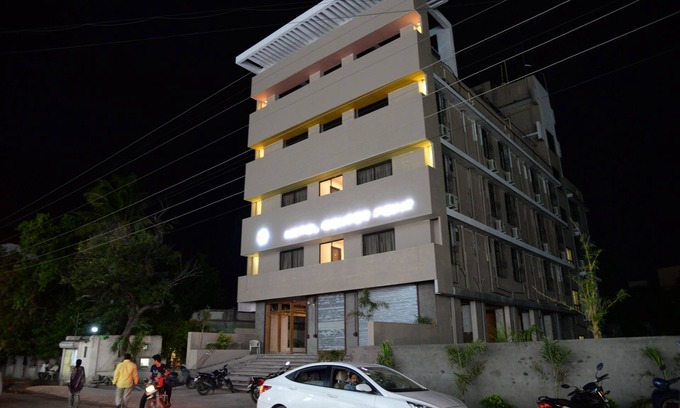 Solapur Hotel | HOTEL CENTER POINT