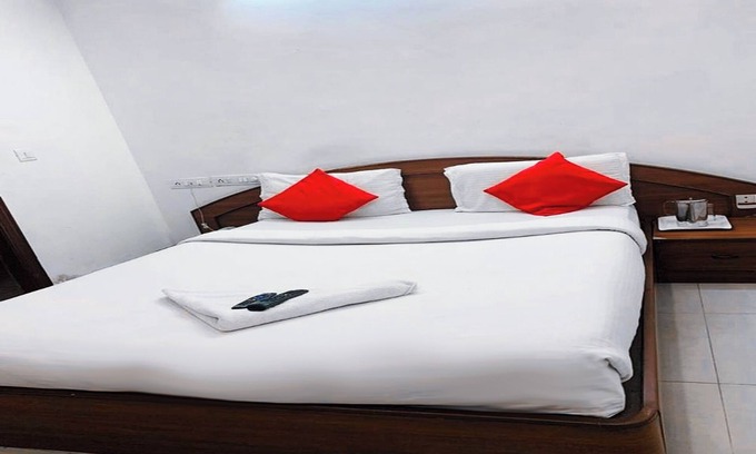 Yeshwanthpur House | Hotel Champion Inn near Yeswantpur Junction Railway Station