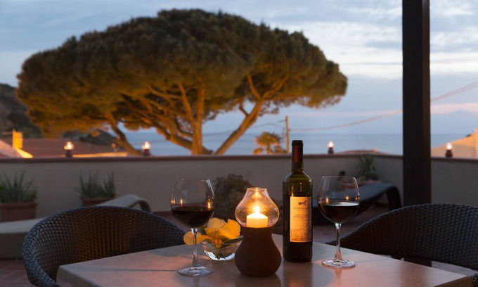 Pomonte Hotel | Hotel Corallo