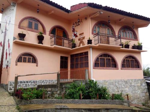 Cuetzalan del Progreso Hotel | Hotel Cuaupatanini
