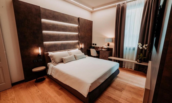 Moglia Hotel | Hotel De Amicis